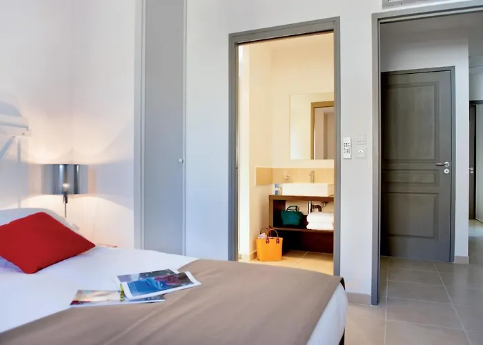 Lagrange Vacances Estivel - Le Clos Savornin