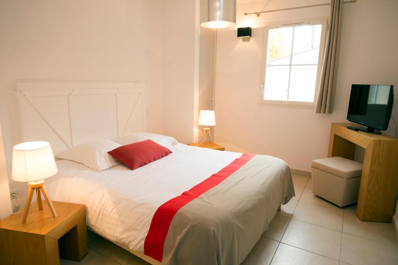 Lagrange Estivel - Le Clos Savornin Villa *